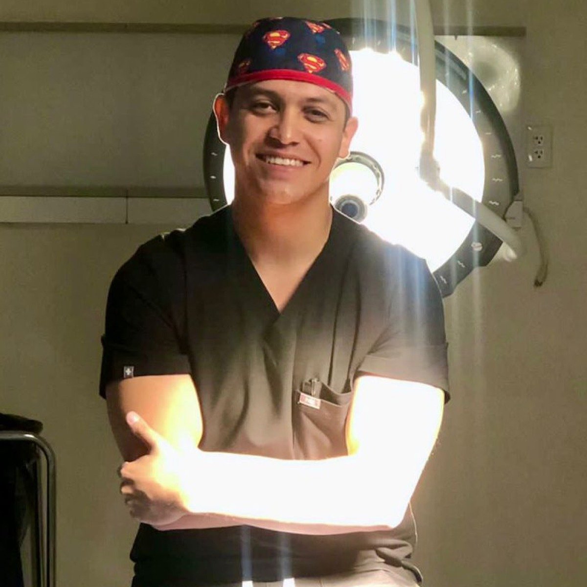 Dr. Dilan González